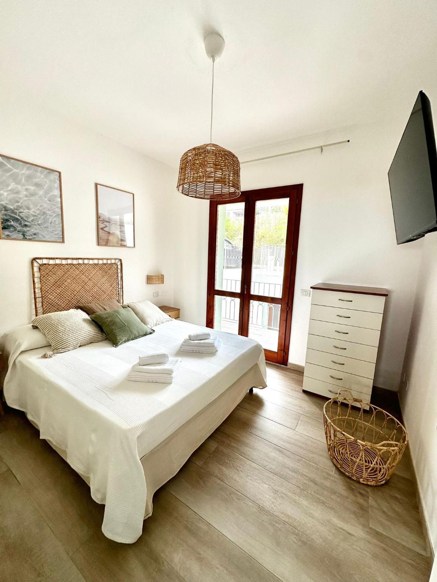 Costa Rossa View Sunset Holiday home
